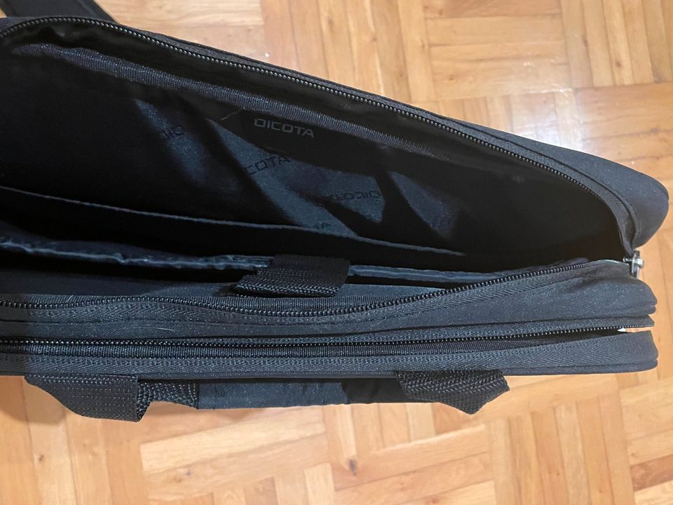 DICOTA Laptoptasche schwarz, neu in Beselich