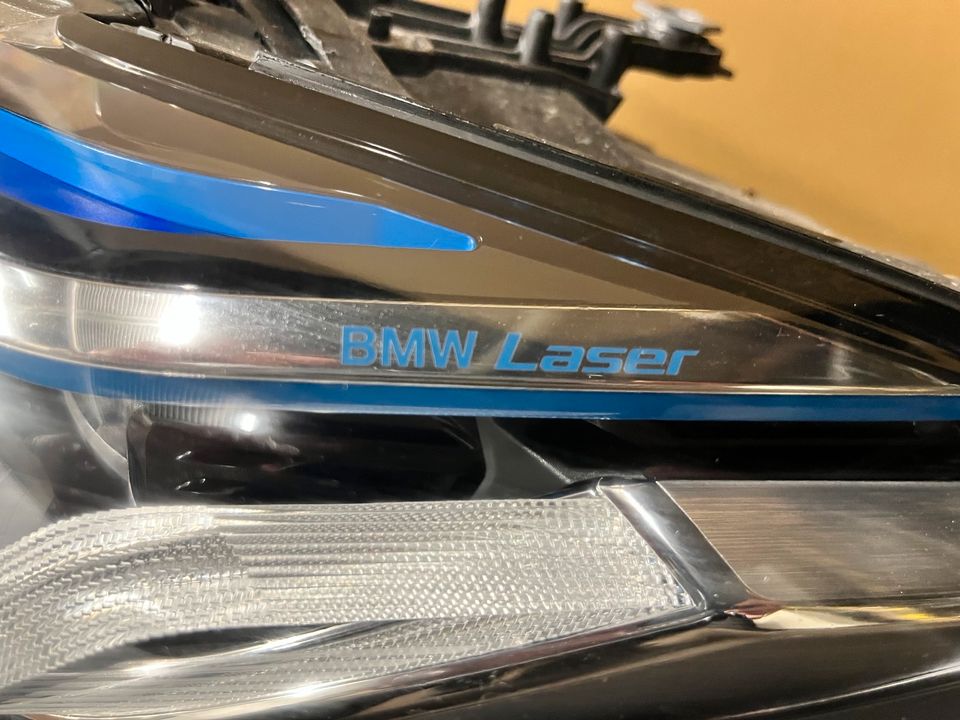 Scheinwerfer Laserlicht links BMW in Mössingen