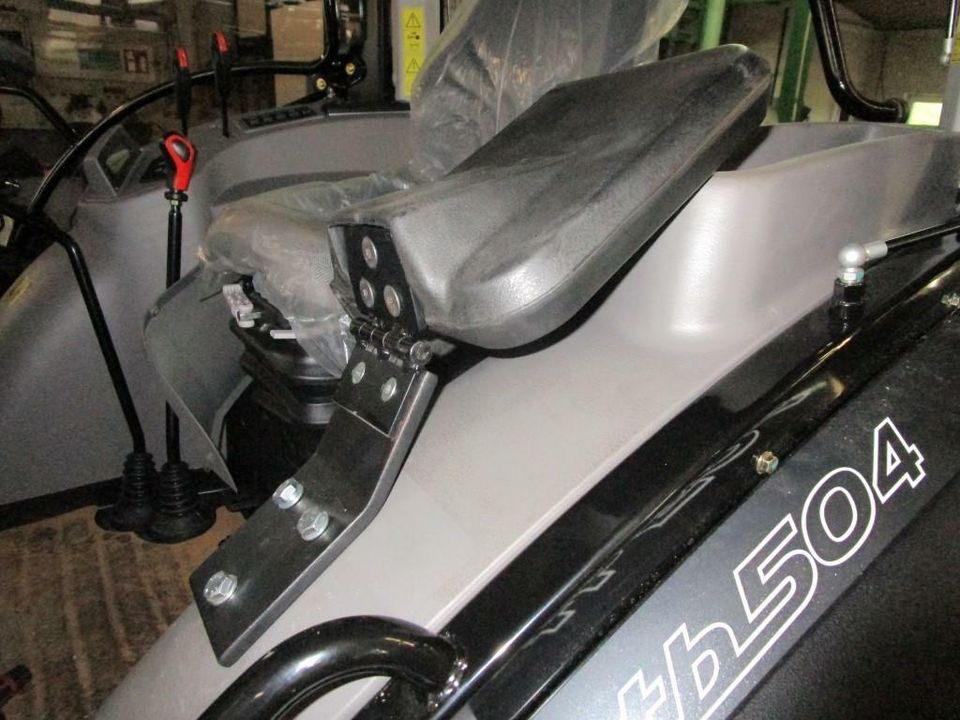 Beifahrersitz NEU Kindersitz Sitz Traktor Schlepper Notsitz in