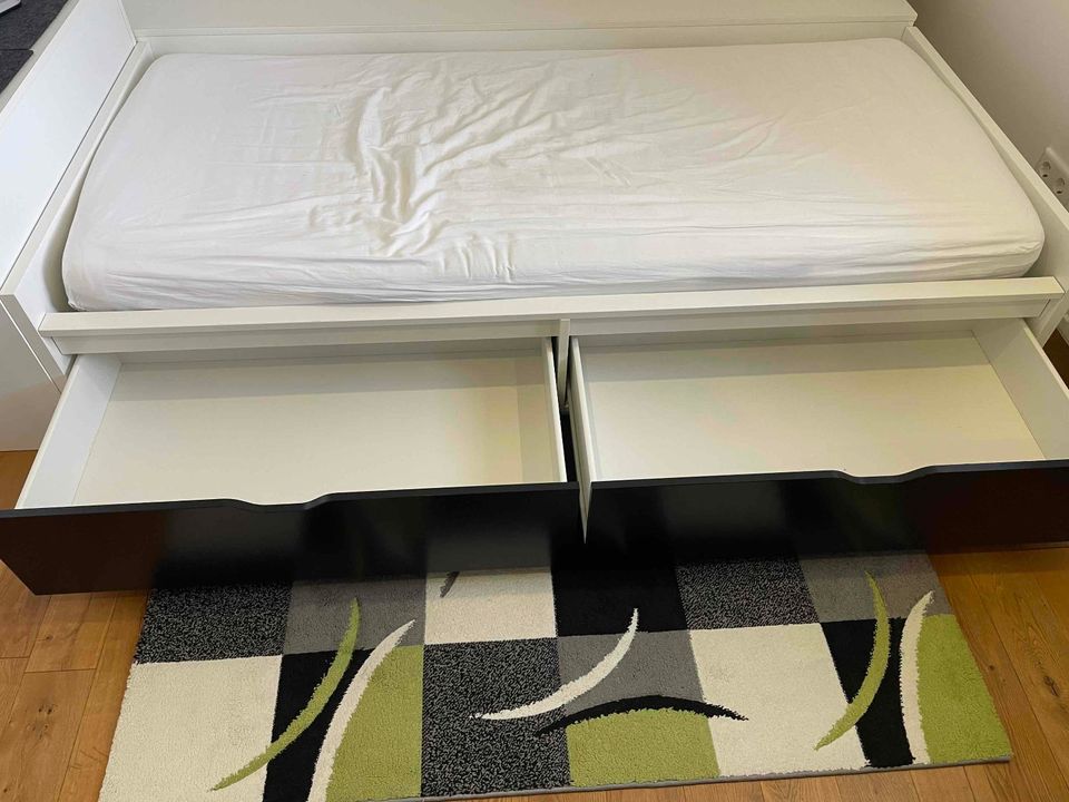 Bett mit Matraze 1m x 2m, Lattenrost und zwei Bettschubladen in Drensteinfurt