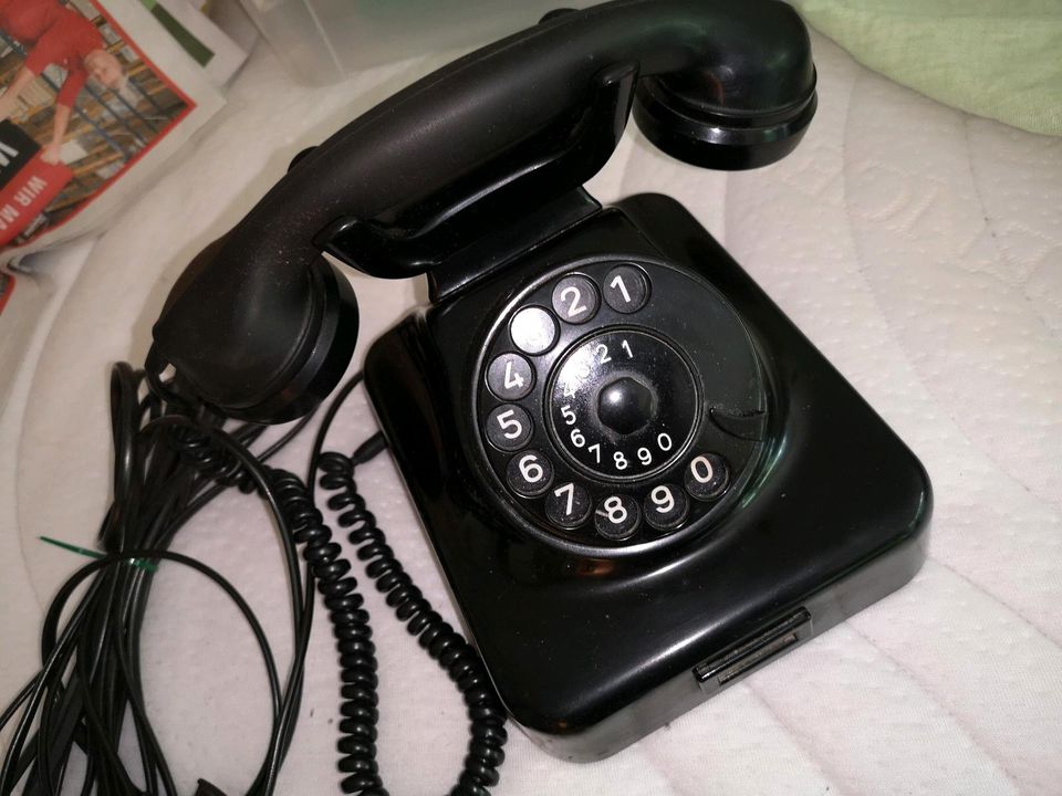 Bakelit Telefon, voll retro in Wermelskirchen