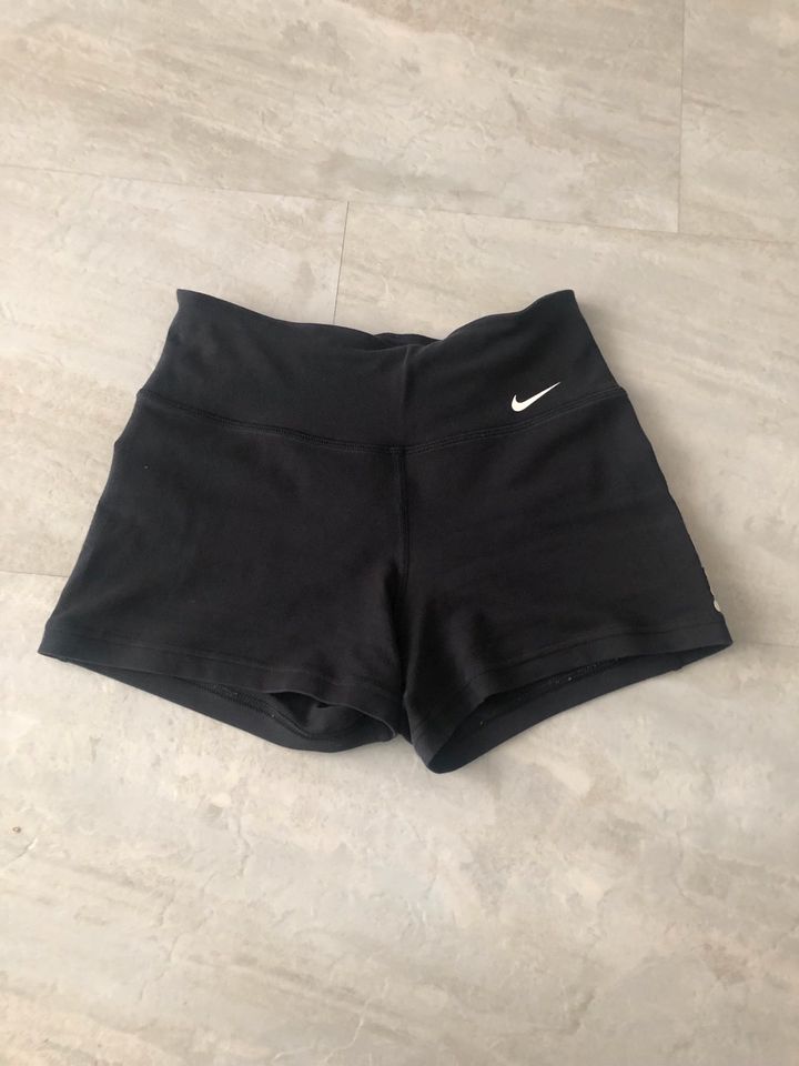 Nike Short Gr.XS in Ebstorf