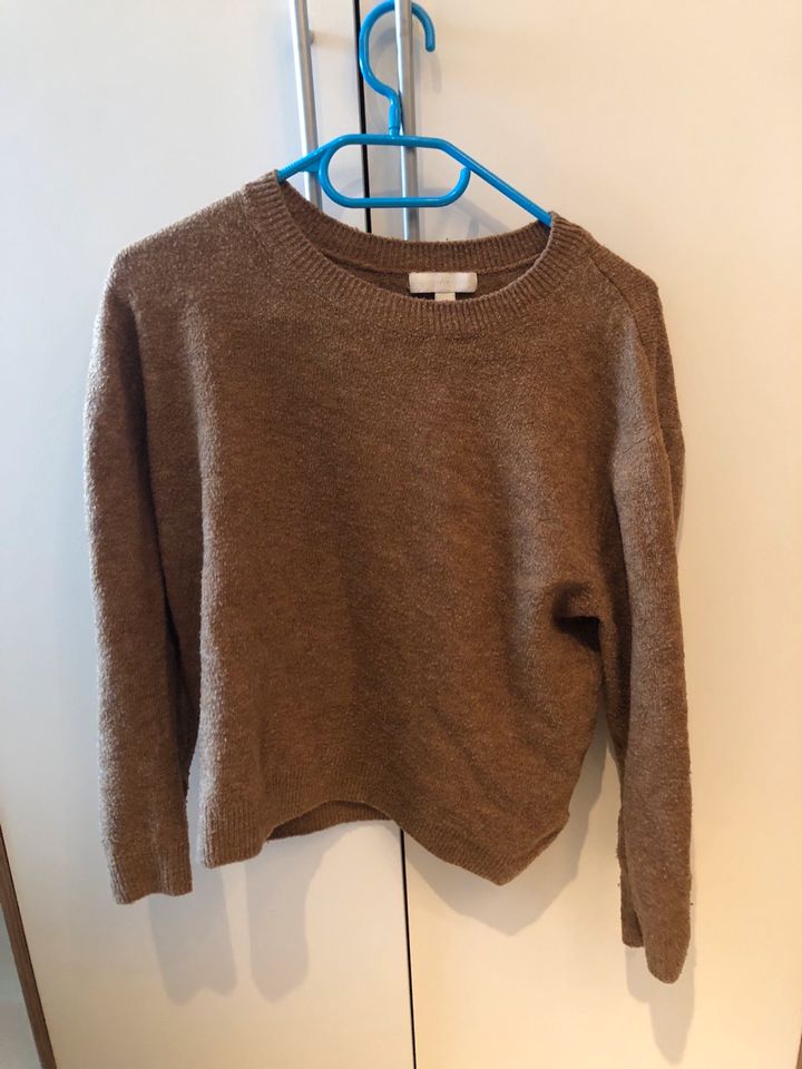 Pullover von H&M in Donaueschingen