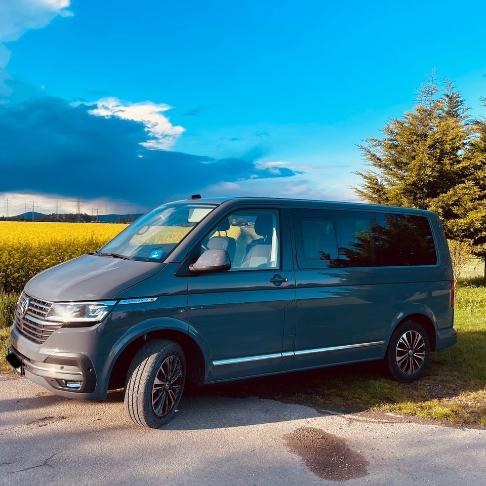 Volkswagen Multivan T6.1 Generation Six in Viernheim