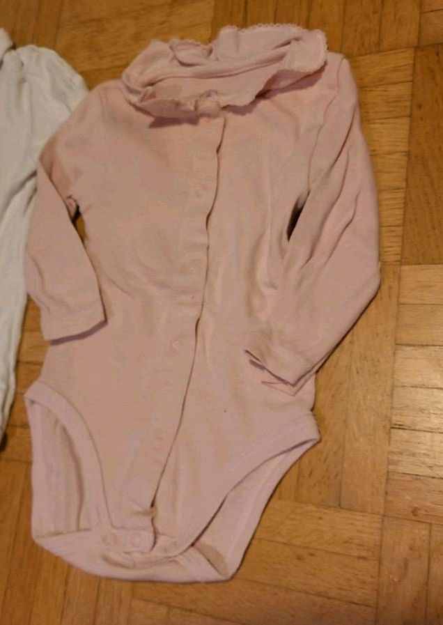 Petit Bateau Bodie Body Gr. 68 mit süßem Kragen in Berlin