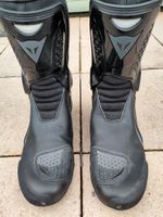 Dainese Motorradstiefel TRQ Race-Out schwarz (Größe 45) Hessen - Kriftel Vorschau