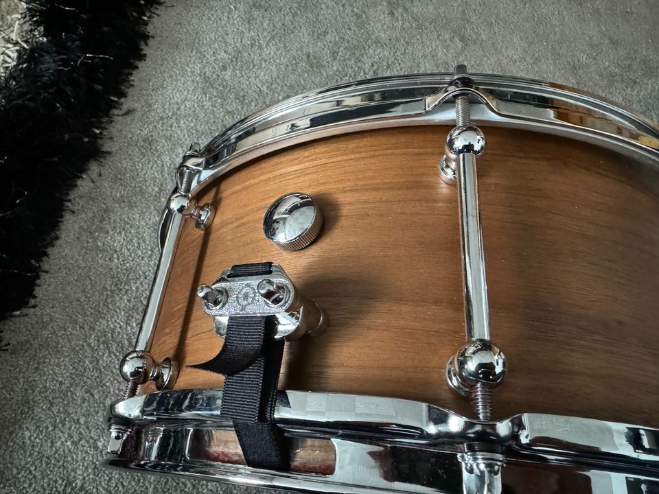 Dunnett Walnut Monoply Classic Snare 14x6,5“ in Sonneberg