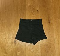 H&M Shorts Jeans Jeanshose kurz Gr. 32 34 146 152 Dresden - Dresden-Plauen Vorschau