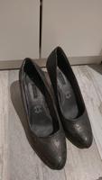 Bugatti Pumps Gr. 42 top Zustand Nordrhein-Westfalen - Kerpen Vorschau