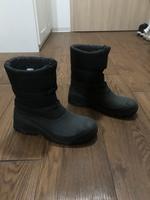 Isolierte Wintergummistiefel (Große: 45) (Marke: Pier One) Bayern - Deggendorf Vorschau