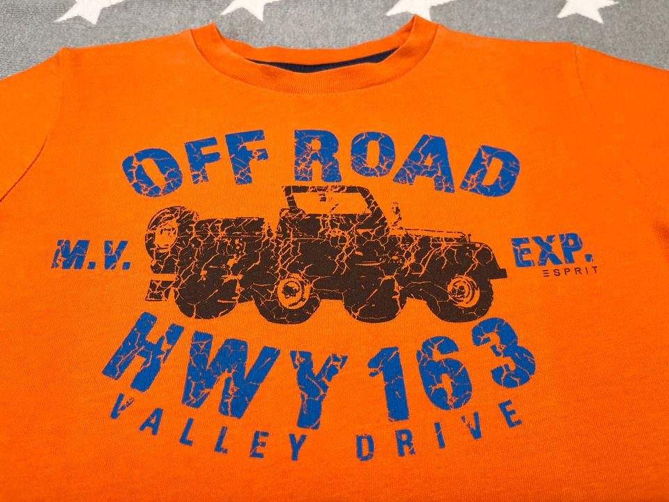 Shirt T-Shirt orange mit Jeep von Esprit Gr. 104 110 in Barnstorf