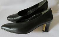 Damen-Pumps, Gr. 36,5 (UK Gr. 4), schwarz, Echtleder, ARA Findorff - Weidedamm Vorschau