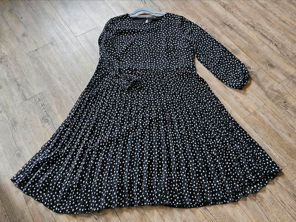 Kleid von Maxi blue, Gr. 46, schwarz-weiß in Kalkar