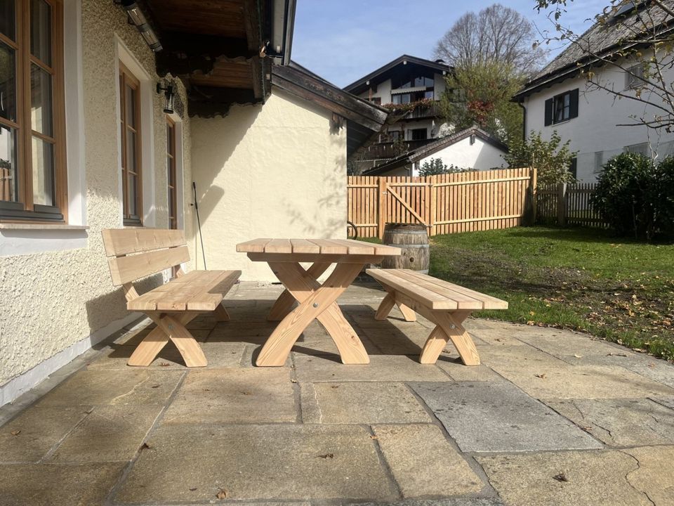 Garnitur Sitzbank Sitzgruppe Gartenmöbel Gartenbank Holz in Schliersee