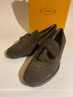 Orginal Tod`s Damen Wildleder Loafer Gr 41 ( Neu u. Originalver.) Hessen - Wiesbaden Vorschau