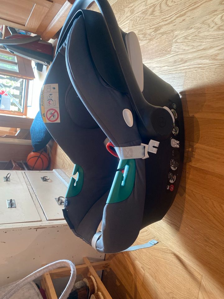 Babyschale Cybex Aton B2 OHNE ISOFIX in Dorfen