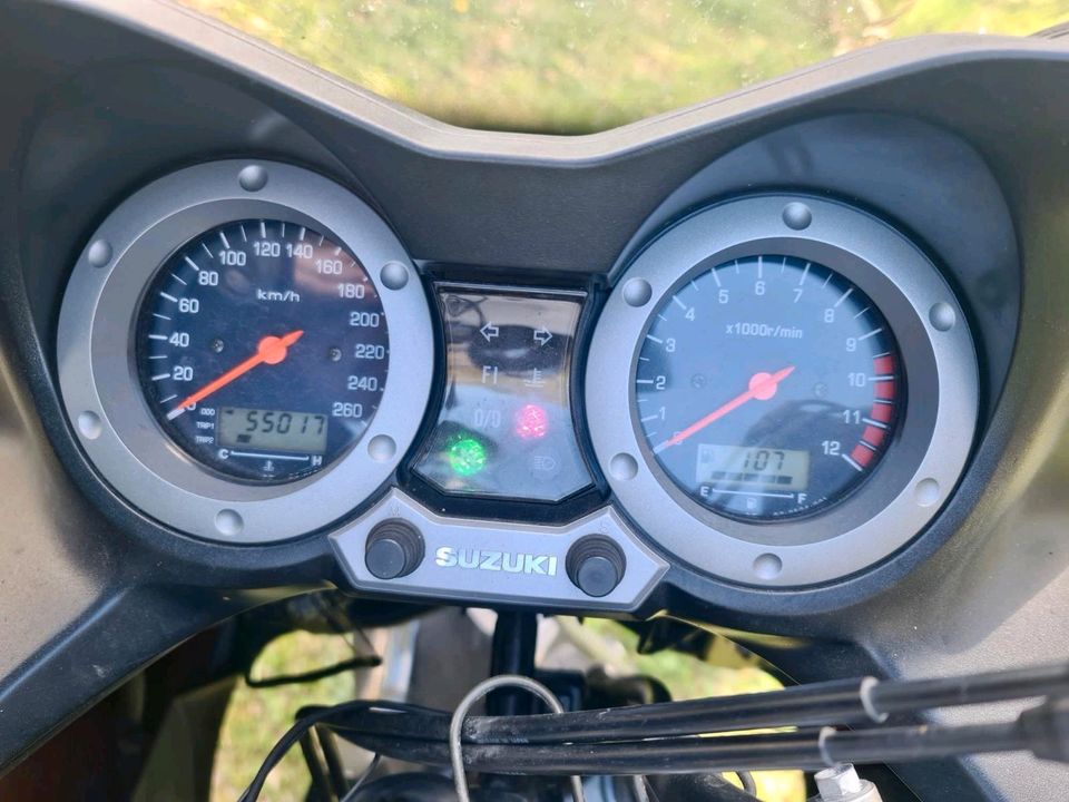 Suzuki DL1000 V-Strom **Super Zustand** in Goehren