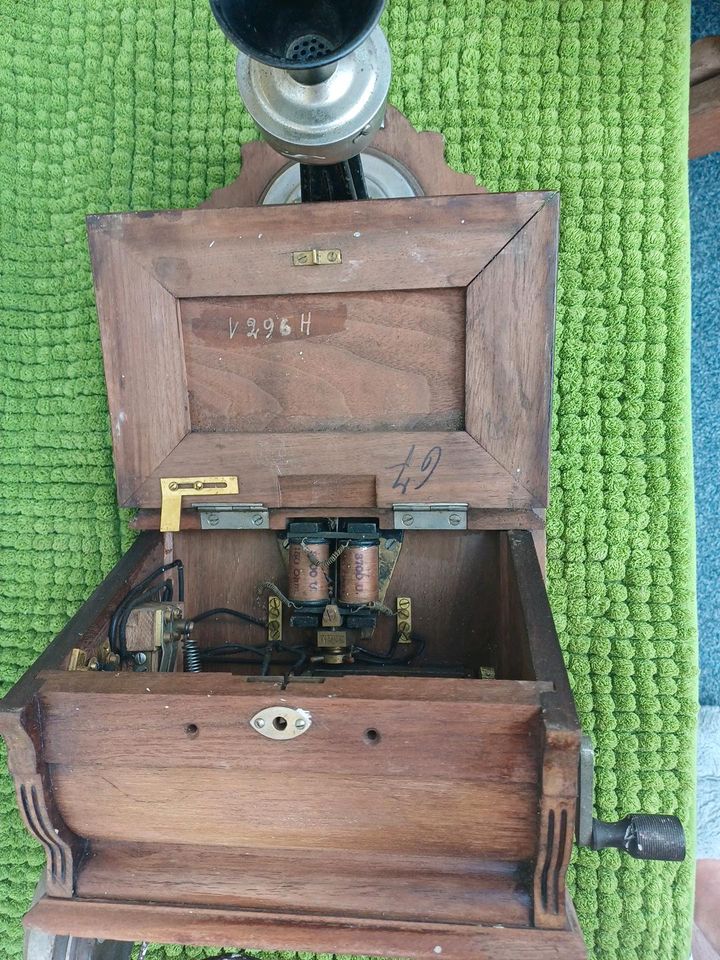 Altes Historisches Telefon ☎️ in Hohen Viecheln