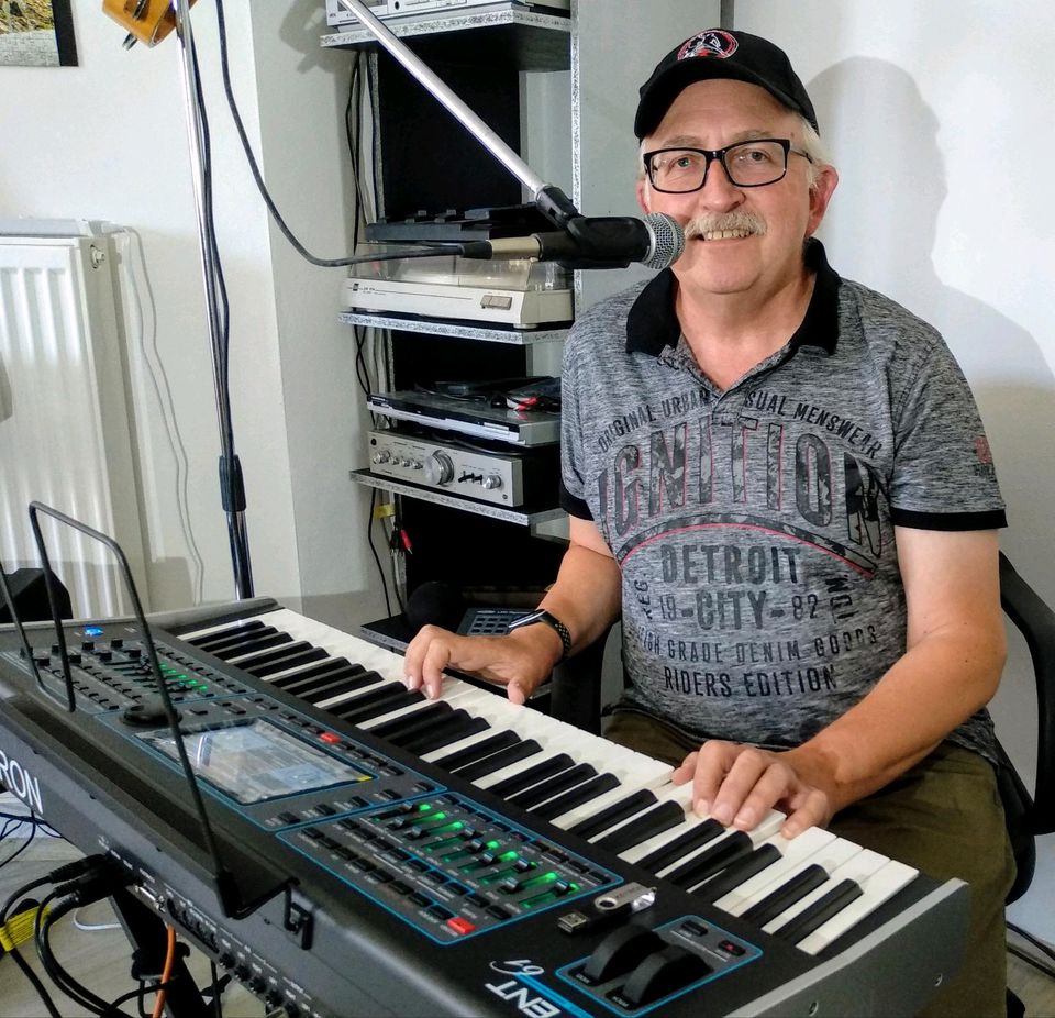 Musikunterricht Keyboard & Gitarre in Erkheim