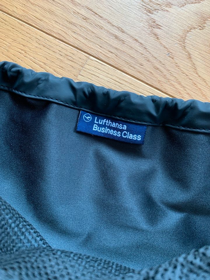 Porsche Design Lufthansa Business Class Tasche L‘Occitane in Rednitzhembach