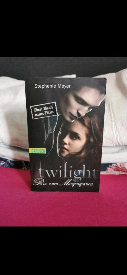 Twilight das Buch zum Film in Köthen (Anhalt)