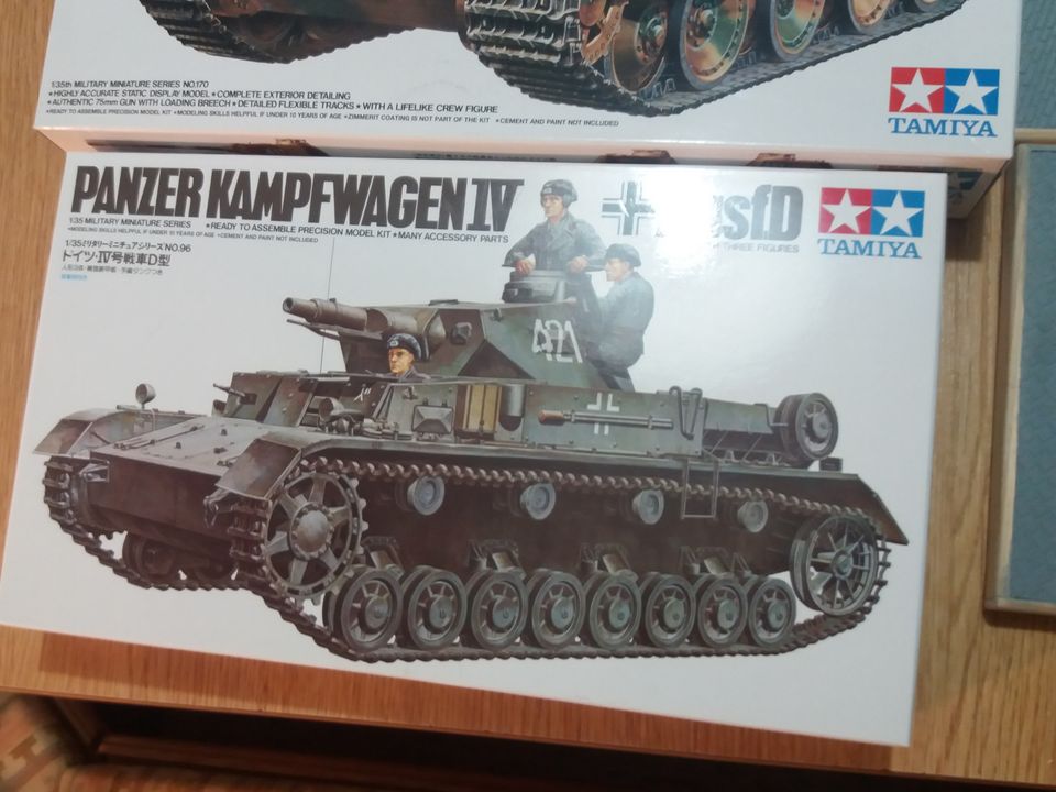 Tamiya 1/35 Panzer, Miniart, 2x Bausatz , 5x Dioramen 75 Euro in Illertissen