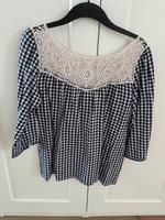 Tolle Karobluse mit Spitze von Ralph Lauren Gr. M Niedersachsen - Seevetal Vorschau