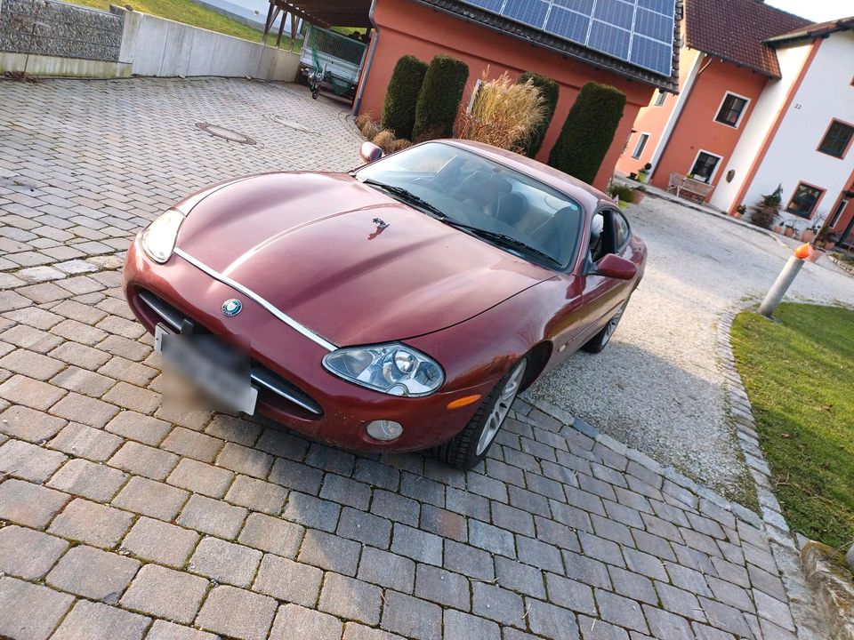                     Verkaufe Jaguar XK8