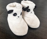 Kinder Hausschuhe Winter Panda Plüsch, Gr. 32/33 Berlin - Schöneberg Vorschau