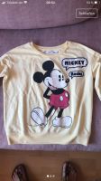 Bershka Mickey Mouse Sweater gelb 38 Hessen - Wettenberg Vorschau