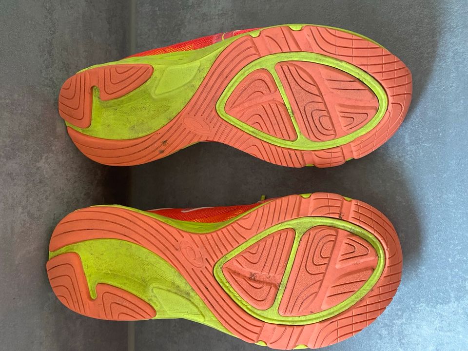 ASICS Noosa Laufschuhe Gr. 36 neon in Alfdorf