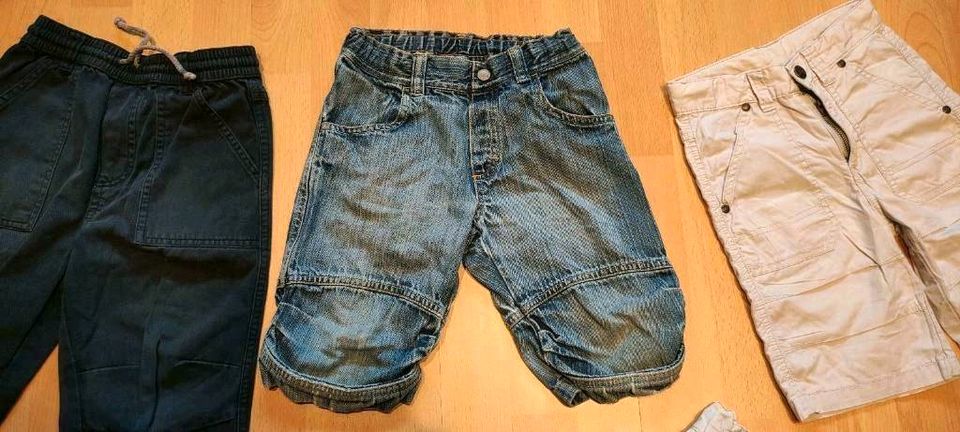 5 kurze Hosen Gr 110 Jeans H&M beige inscene Kids topolino in Staufenberg