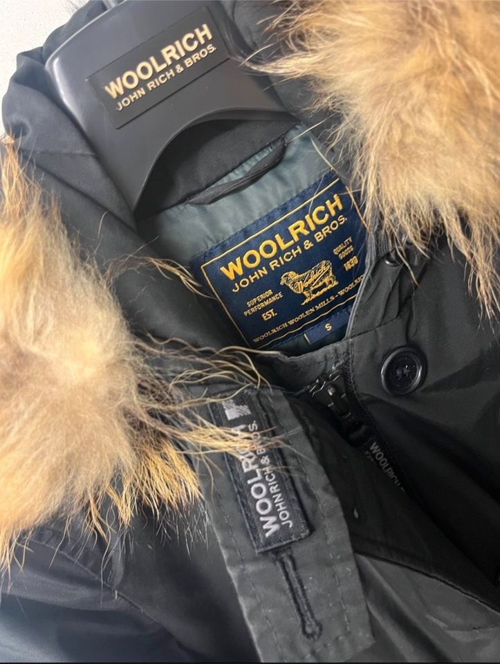 Woolrich Arctic Parka Jacke in Gr. S in Garbsen