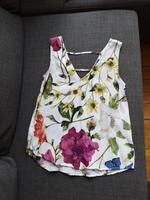 Bluse mit Blumen und Rückenausschnitt von Esprit Berlin - Schöneberg Vorschau