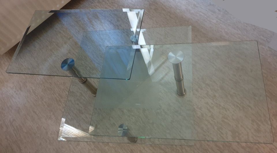 schwenkbarer Glastisch mit Chrom Füßen 3 Ablageplatten in Wuppertal