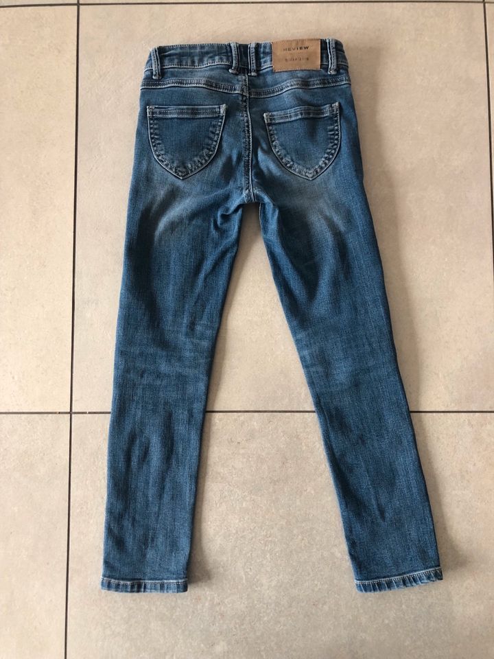 Review Jeans Gr 134, mit Glitzer-Pailletten in Dreieich