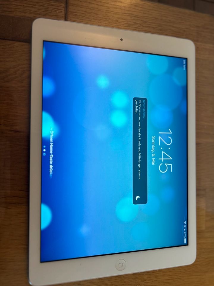Apple iPad Air WLAN + LTE (A1475) 16 GB Spacegrau in Bordesholm