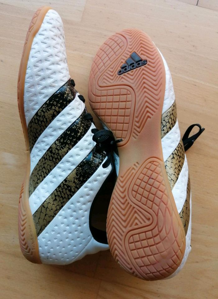 Adidas Sportschuhe Turnschuhe Freizeit Größe 40 in Miltenberg