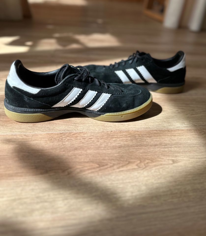 adidas Handballschuh Torwart Gr. 46 Sport in Osnabrück