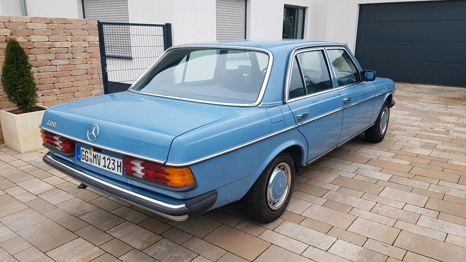 Mercedes W123 Oldtimer Hochzeitsauto Verleih/Mieten/Mietwagen in Büttelborn