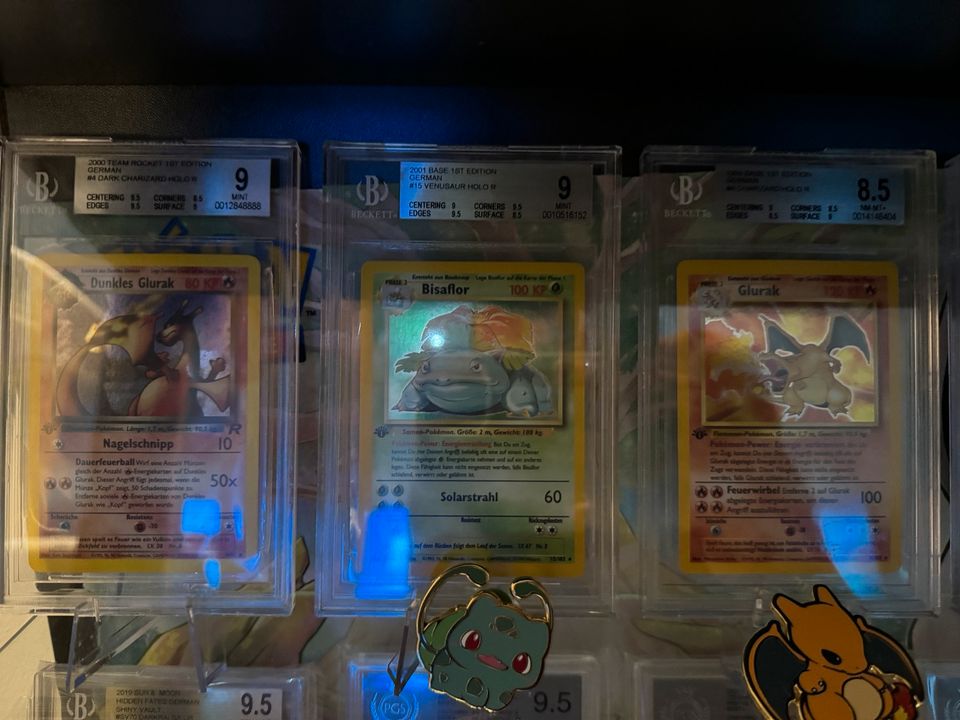 Pokémon Karten Sammlung Glurak 1.Edition in Senftenberg