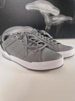 Adidas Turnschuhe sneaker court tourino Damen Hessen - Mainhausen Vorschau