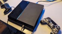 Sony PlayStation 4 PS4 mit 2 Controllern Altona - Hamburg Ottensen Vorschau
