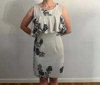 Damen Kleid Grau mit Blumen Neuwertig S 38 Fest Business Italy Hessen - Offenbach Vorschau