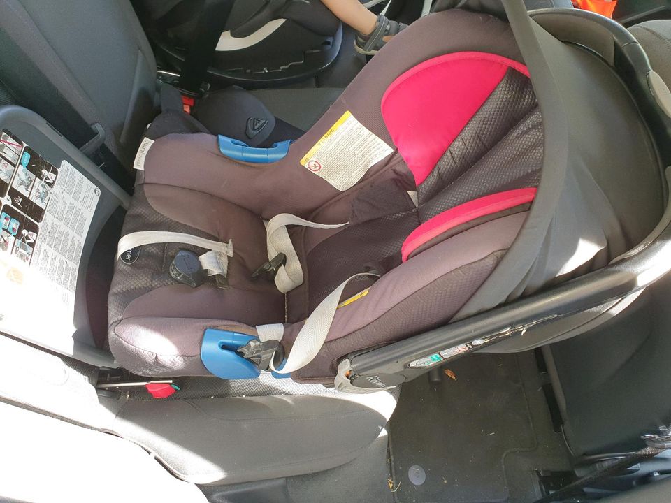 Britax Römer Baby Safe inkl Isofix Base, Babyschale in München