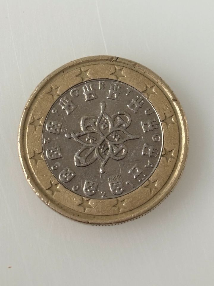 Wertvolle 1€ Münze 2002 Portugal in Bitburg