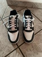 Sneaker Nike Größe 44.5 Sachsen - Gröditz Vorschau