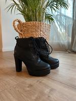 Bullboxer Stiefeletten mit hohem Absatz Wandsbek - Hamburg Marienthal Vorschau