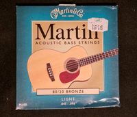 Martin 80/20 Bronze Akustik Bass Saiten 4-er Satz Light .045-.098 Nordrhein-Westfalen - Meerbusch Vorschau