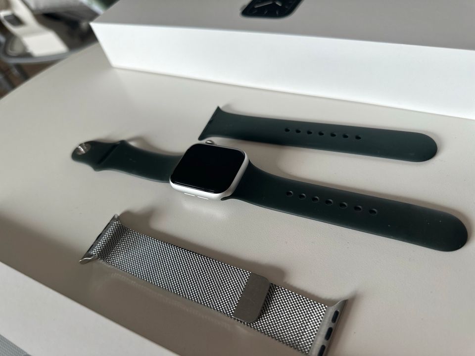 Apple Watch Series 5 | khaki case| silber case | 97% A-K in Kiel